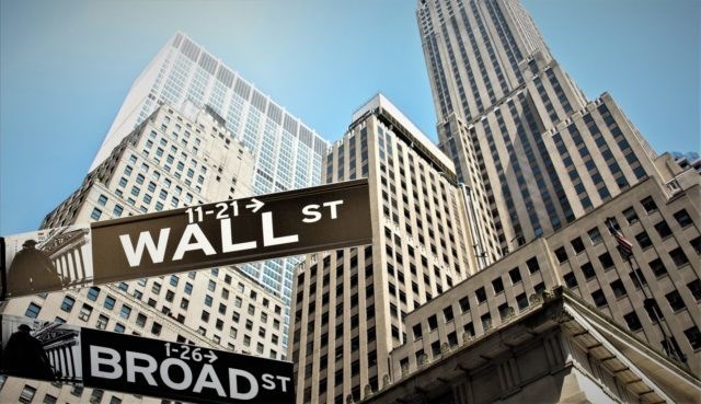 華爾街的最大擔憂：企業發放股利、回購股票太過大方