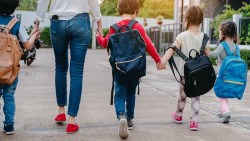 四寶媽的親身分享：小孩生得比別人多，我用4個撇步精省養孩子！