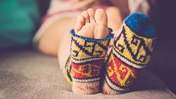 小護士賣名牌包換錢辦婚宴，小資族出社會就要懂的一件事：不要靠名牌為自己加分