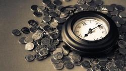 在職老師用基金及ETF年賺8%：我靠2個關鍵方法，年年幫自己加薪