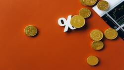 景氣不明、股市反覆⋯為什麼手中沒有股票仍是一件傻事？