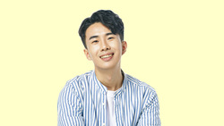 沒有富爸媽，他靠自己25歲成功達標百萬存款！理財YouTuber教社會新鮮人這樣做，成功存到第一桶金