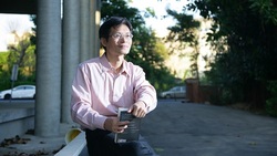 價差勝過多年股息，還要續抱嗎？存股6000萬華倫：買進好股票之後，坐著等就可以了