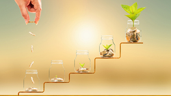 努力工作、認真存錢就能成為富豪嗎？日本資產理財顧問分享，成為有錢人的2關鍵