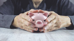 勞工若未算好退休年齡，恐少領勞保年金...勞保局教你用這招，每月多領4000元