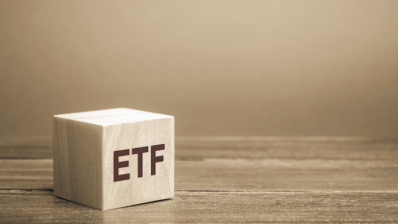 3月ETF人氣榜》不只高股息ETF受歡迎，「這2檔」市值型ETF受益人數月增最多-Smart智富ETF研究室