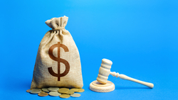 全民快篩陽等同確診，金管會：防疫險必須理賠！