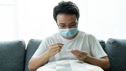 確診同住家人不賠，保險會退費嗎？金管會：防疫險無法降價、退費