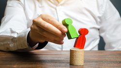 面對升息，什麼標的適合投資？夏韻芬：房子跟黃金不是最好的選擇