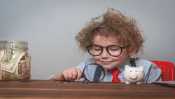 資深銀行員偷學有錢客戶的7件事：白手起家的有錢人，都懂得用「這方法」累積財富