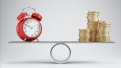 存股族最愛》金融股PK台積電，5年後哪一檔的報酬率比較高？結果出乎意外...