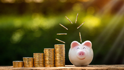 理財也能「佛系」？想用小錢滾出大財富，小資族、退休族最適合