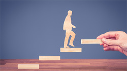 犯錯是人之常情，重點是消化挫折感和再接再厲...橋水基金創辦人教你掌握5步驟，獲取人生所求