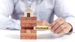 高齡化社會來臨，該選擇「保險金信託」應對嗎？