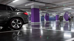 「最常貸款買雙B是收入3萬元的人」...美國年收最高前2%富人跟你想的不一樣 ，他們最常開「這牌車」