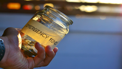 存錢好難？試試最經典的「6個罐子理財法」，讓你現在夠用，並存下未來！