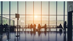 國人旅遊需求旺，旅遊業迎曙光，雄獅營收有望增3成