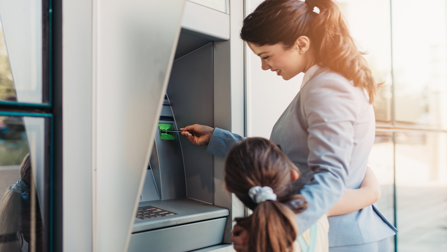 ATM轉帳免手續費》這8家數位帳戶，每月可免費跨行轉帳10次、跨行提款5次以上！