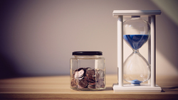 提早退休生活就會無憂無慮？其實重回職場的例子不少！估算退休所需費用時，須保守謹慎