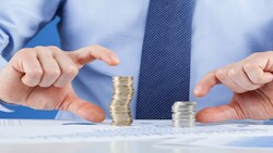 14家金控配息縮水，還能持續存嗎？夏韻芬：存股別只看配息！善用1指標汰弱留強