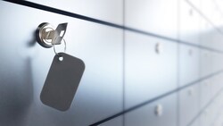 富邦金、國泰金、中信金目標價多少才合理？金融三業獲利好轉，法人喊買3檔金控股