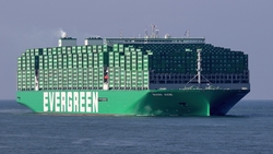 「航海王」曾靠長榮海賺超過50億元，最新年報顯示他仍為長榮第7大股東，葫蘆裡究竟賣什麼藥？