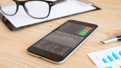 行動看盤軟體龍頭：三竹（8284）值得投資嗎？股魚帶你分析財報