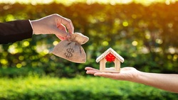 下斡旋金前，別以為只是請仲介去問問價格！房市專家指出，這樣就得支付違約金