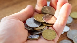 雞蛋水餃股中竟暗藏績優成長股？3條件精選銅板股！幸福、彰銀、永豐金成焦點...