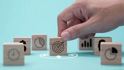 輝達領頭，AI浪潮超有利！半導體成為投資新顯學