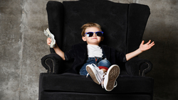 月配息ETF怎麼組？從這張表中挑3檔就能月月配，最熱門的組合是「這些」！