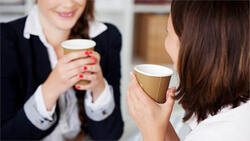 人情債最難還！不想社交帳戶透支，請謹慎使用人脈存摺