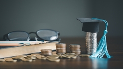 高股息ETF也能估算合理價！教你用配息推算便宜價，穩穩賺7％