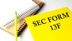 13F報告是什麼？持倉公布時間為何？美股13F最新報告哪裡看？各大投資機構最近一季買什麼，一篇看懂！