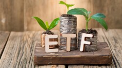 00934漲漲跌跌，趁換股期轉買其他高股息ETF？2原因告訴你，為何00934可以再抱