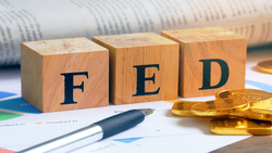 Fed停止升息6個月內，美股將反彈13%！3類股受惠