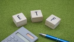 押對寶！哪些ETF今年創新高？8檔ETF股價強，其中1檔漲超過20%