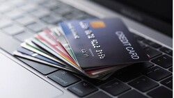 只要拿出信用卡，就可立即滿足物欲...理財教練：掌握4原則避免過度消費