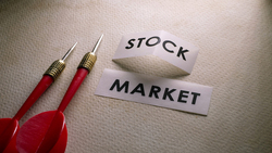 為什麼報酬率沒有市值型ETF好，還要存高股息ETF？資深存股人：高股息有2大優勢