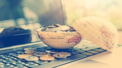 國泰金：預估今年經濟成長率2.8%，下半年有3大不確定性！