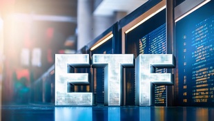 ETF除息秀將至！0050穩坐一哥寶座，這檔黑馬新兵成 「殖利率王」