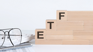 市值型ETF飛高高！放大版的台灣50「美國50 ETF」上市，精選美