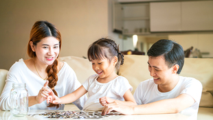 一份爸爸送給女兒的禮物！每月投資1萬元在「2檔ETF」，試算20年後