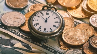 年輕人該怎麼累積「第一桶金」？這幾檔台股基金5年報酬率翻1倍