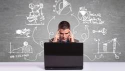 道瓊跌了1萬點後的下一步》滿手現金者宜逐步建立部位，定時定額者應持續執行策略