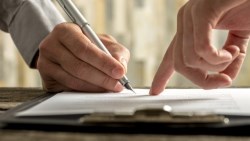 40家保險業者遭罰，罰金達1.45億！以誘勸客戶借錢買保單案件最多…