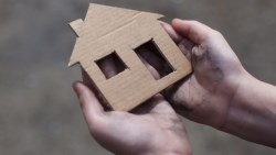 別等孩子甩開你的手！一個老母親賣房啟示：老後我們該學著為自己負責，而不是孩子