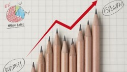 英特爾7奈米技術卡關，將提高外包比重…台積電一旦吃下訂單，股價衝上500元有望？