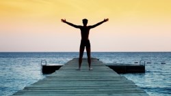 曾在股市負債100多萬，工作3年才還清，現在他5年存股300萬元：不用盯盤、用複利累積資產輕鬆很多