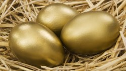 合庫金、兆豐金該選誰好？15檔金融股9月EPS全數正成長！開發金、華南金年成長率逾100%